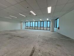 Tung Centre (D1), Office #624473541